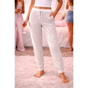 We Wander Cheetah Lounge Pants - Light Grey/White - size M